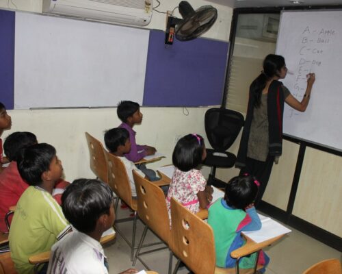 TEACH SLUM CHILDREN AT CIMAGE